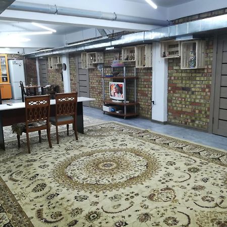 אלמטי Family Hostel מראה חיצוני תמונה