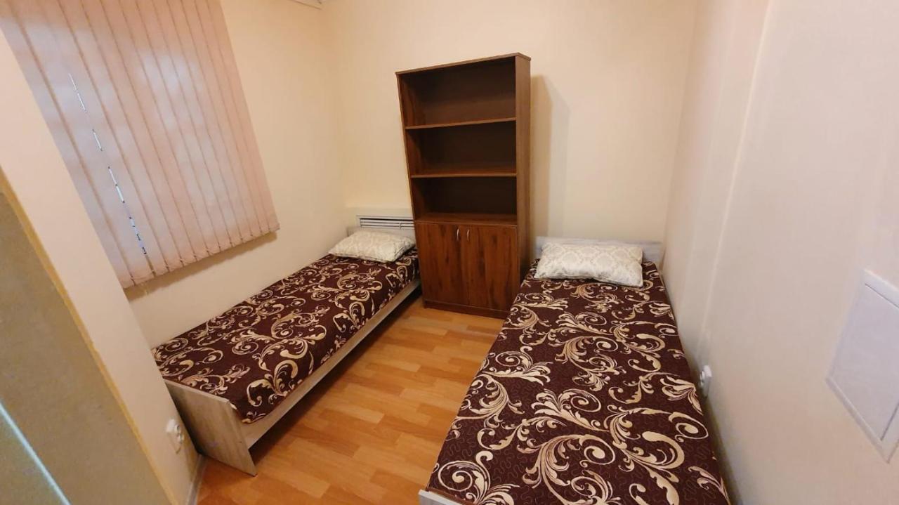 אלמטי Family Hostel מראה חיצוני תמונה