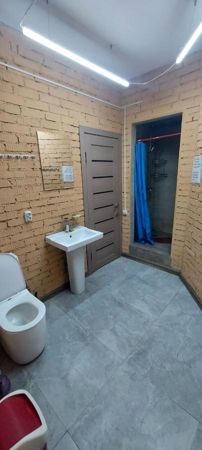 אלמטי Family Hostel מראה חיצוני תמונה