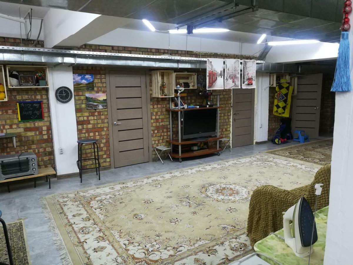 אלמטי Family Hostel מראה חיצוני תמונה
